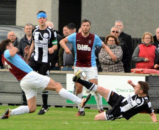 Photograph of Last-gasp strike forces cup replay